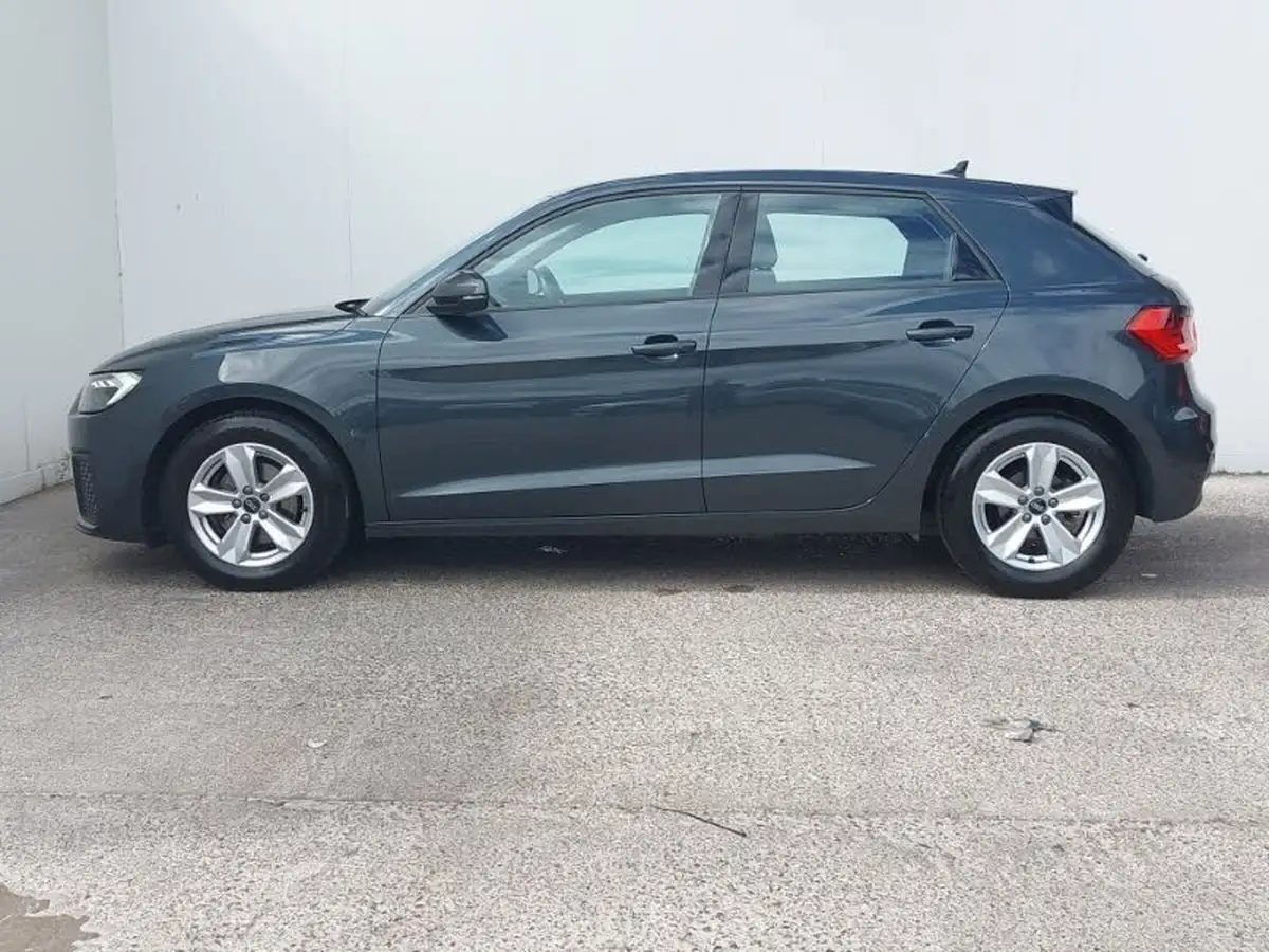 2022-audi-a1-10-30-tfsi-technik-big-3