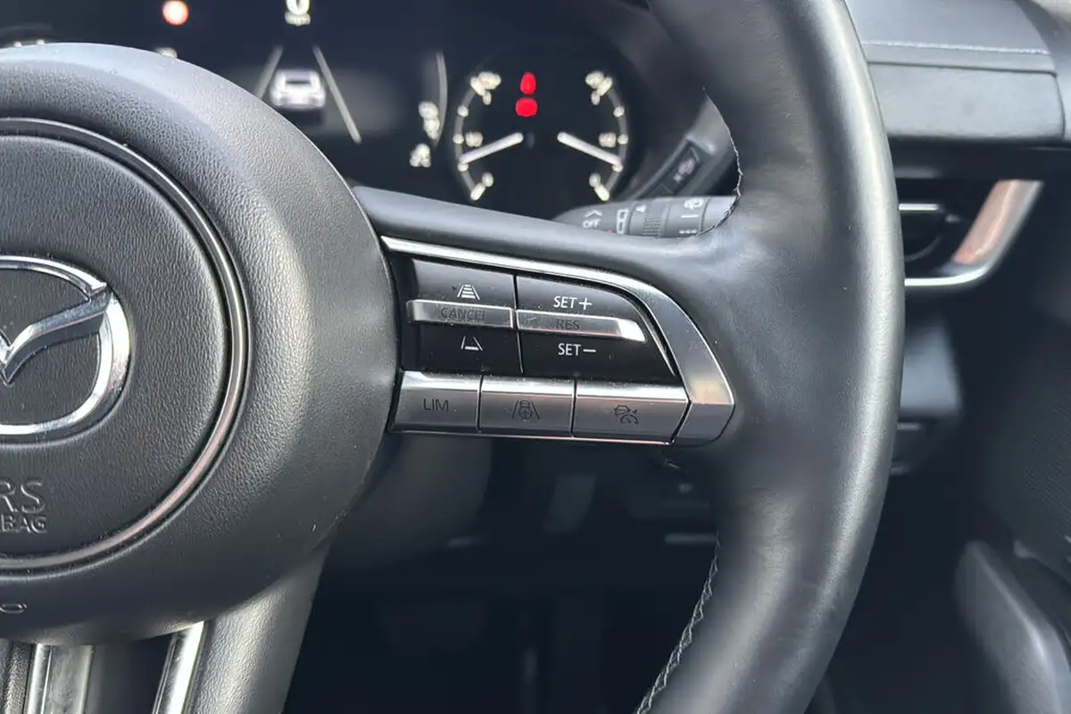 2023-mazda-mx-30-e-makoto-170ps-dark-grey-cloth-w-black-leatherette-830cc-big-17