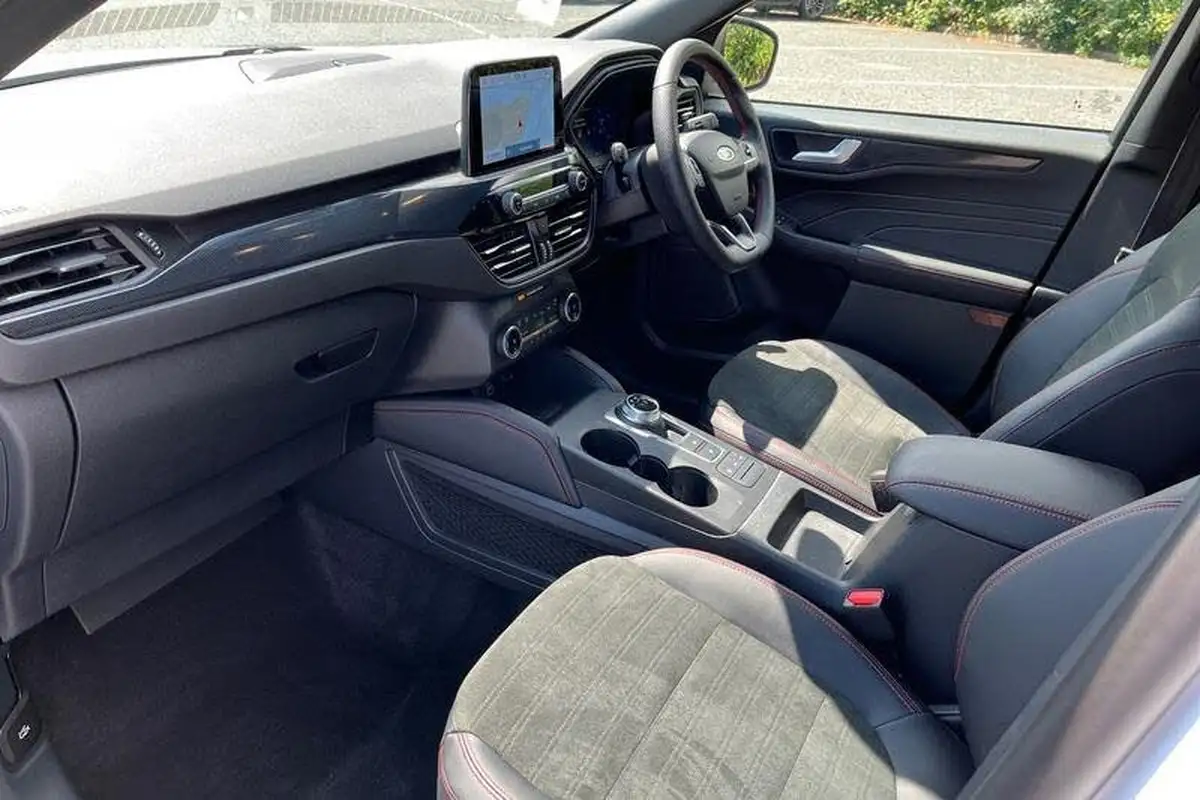 2024-ford-kuga-25t-st-line-edition-225ps-phev-big-17