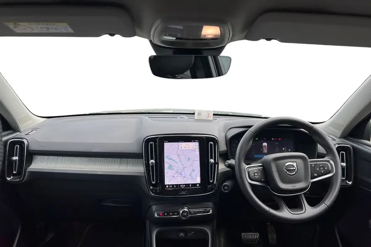 2022-volvo-xc40-20-b3-plus-big-5