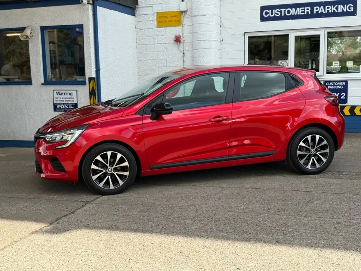 2023-renault-clio-10-tce-evolution-big-2