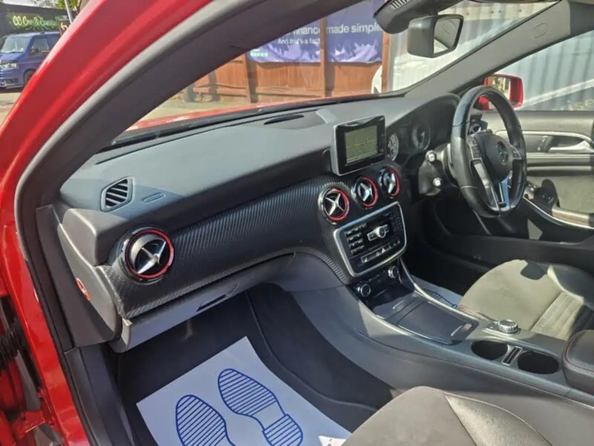 2015-mercedes-benz-a-class-20-a250-engineered-by-amg-211ps-4matic-big-14