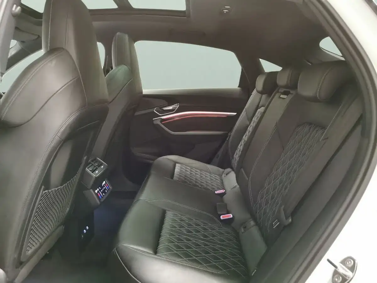 2021-audi-e-tron-50e-vorsprung-sportback-big-31