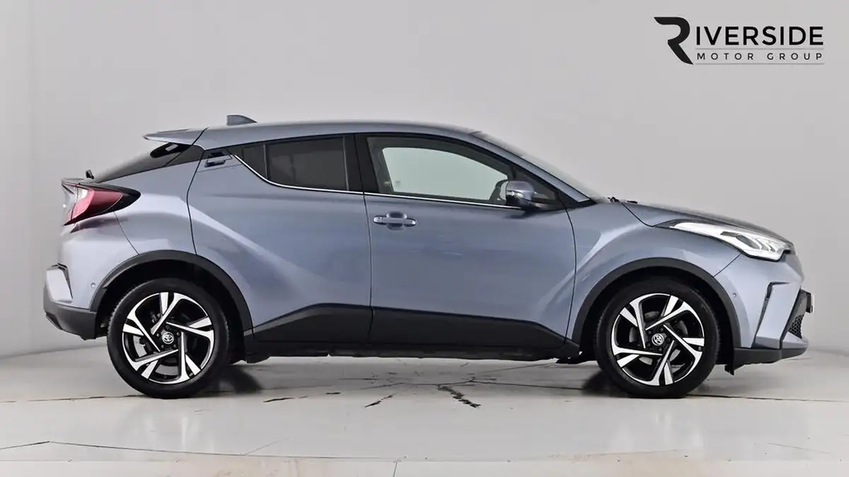 2022-toyota-c-hr-18-vvt-i-design-big-2