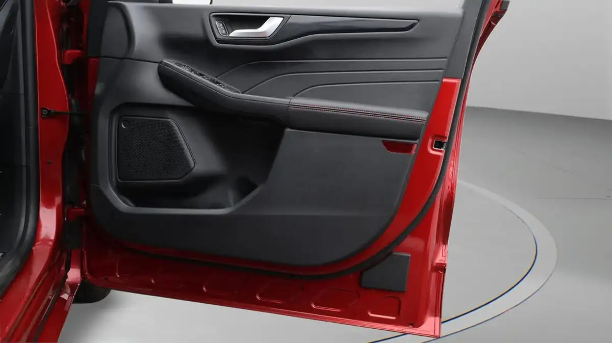 2022-ford-kuga-big-15
