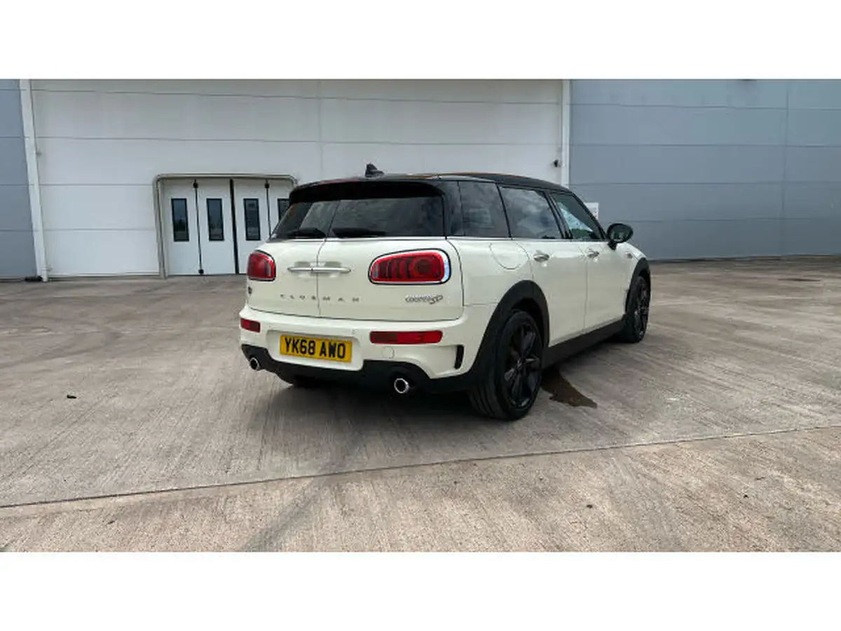 2018-mini-clubman-20td-cooper-sd-sport-auto-big-24