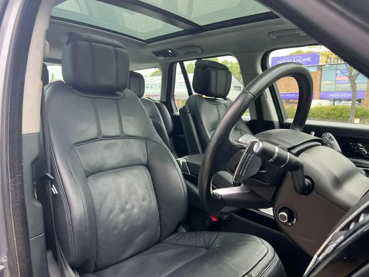 2021-land-rover-range-rover-20-p400e-autobiography-big-14