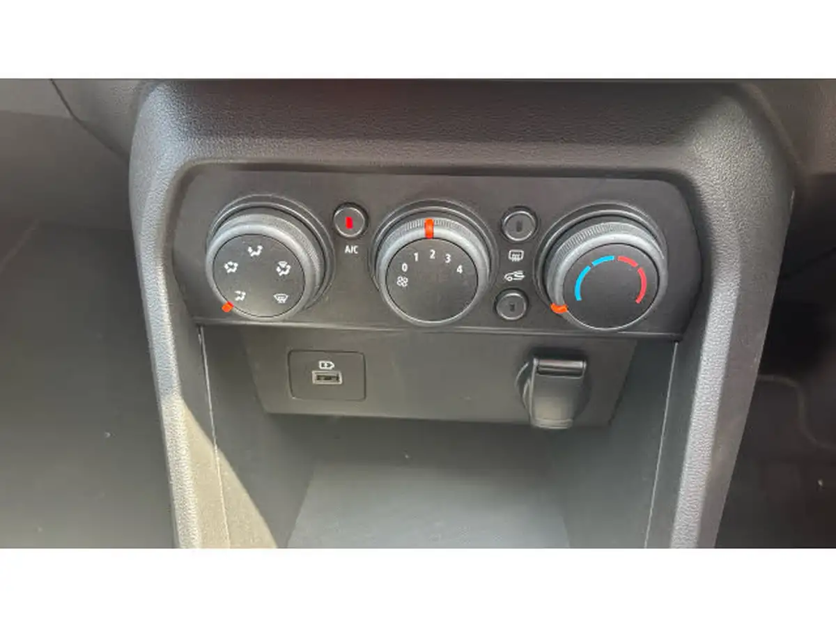 2021-dacia-sandero-stepway-10-tce-comfort-90bhp-auto-big-29