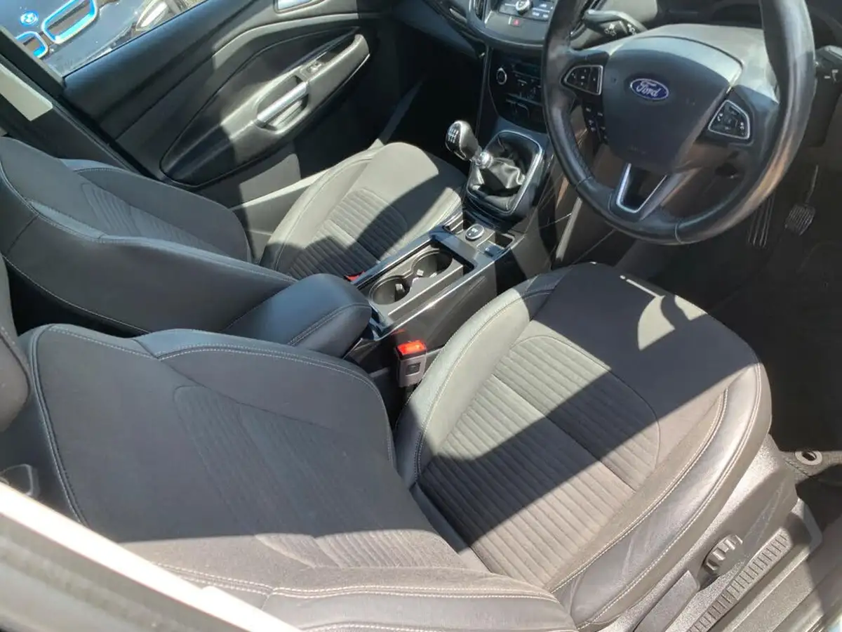 2018-ford-kuga-15tdci-titanium-big-23