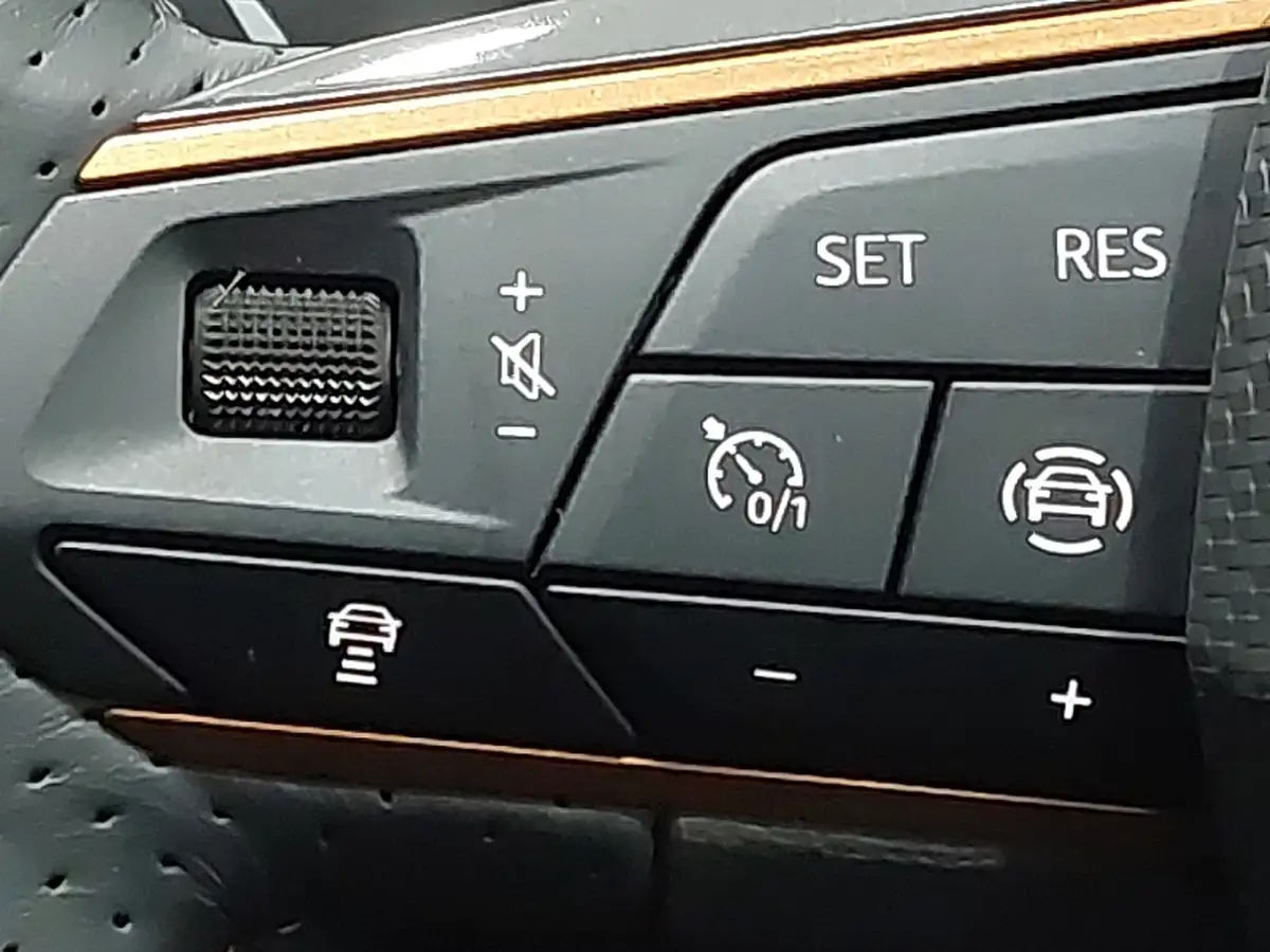 2024-cupra-leon-nf-15-tsi-v1-hatchback-big-13