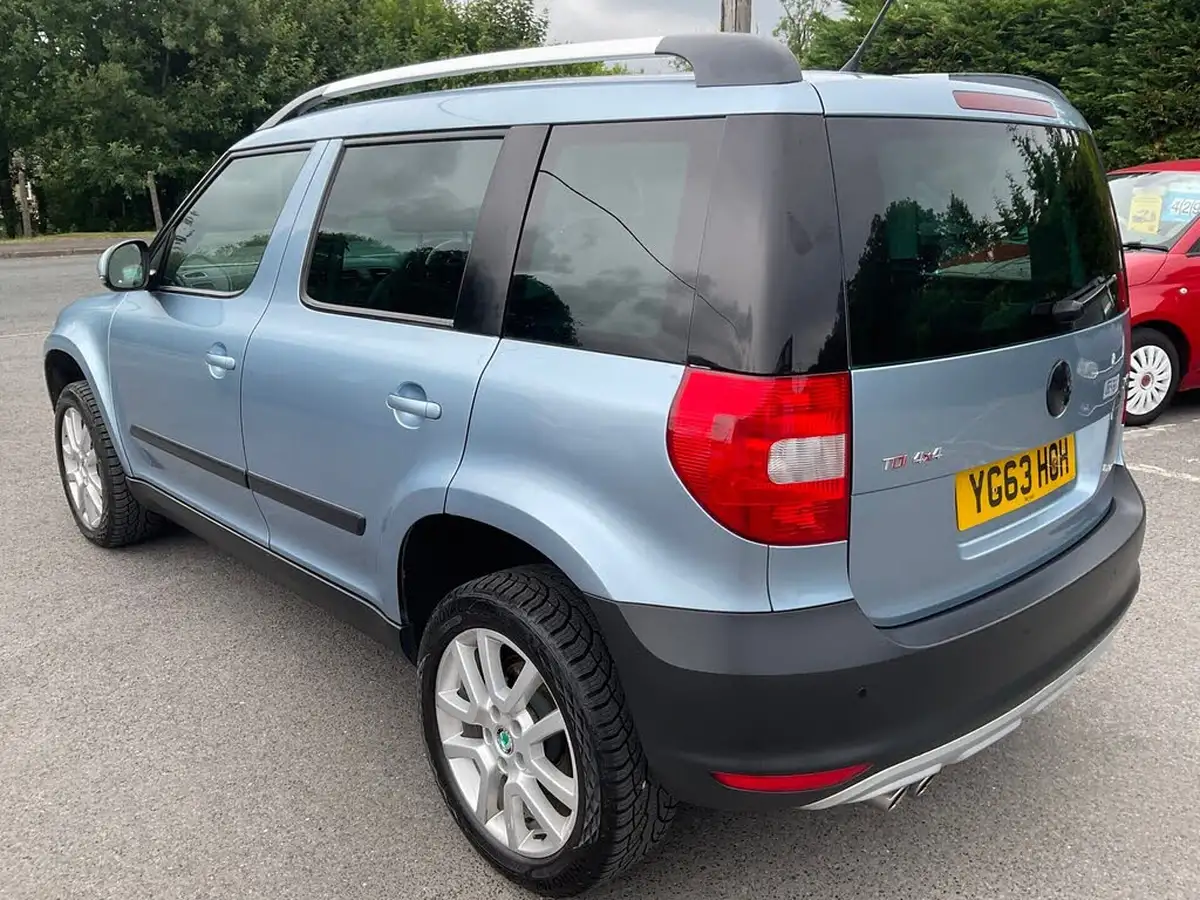 2013-skoda-yeti-20td-elegance-172ps-4x4-big-5