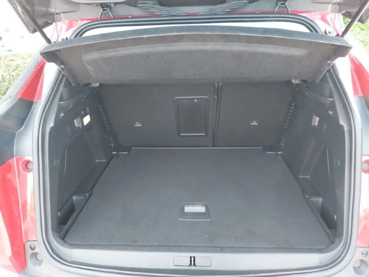 2022-peugeot-3008-suv-12-puretech-allure-premium-eat8-big-7