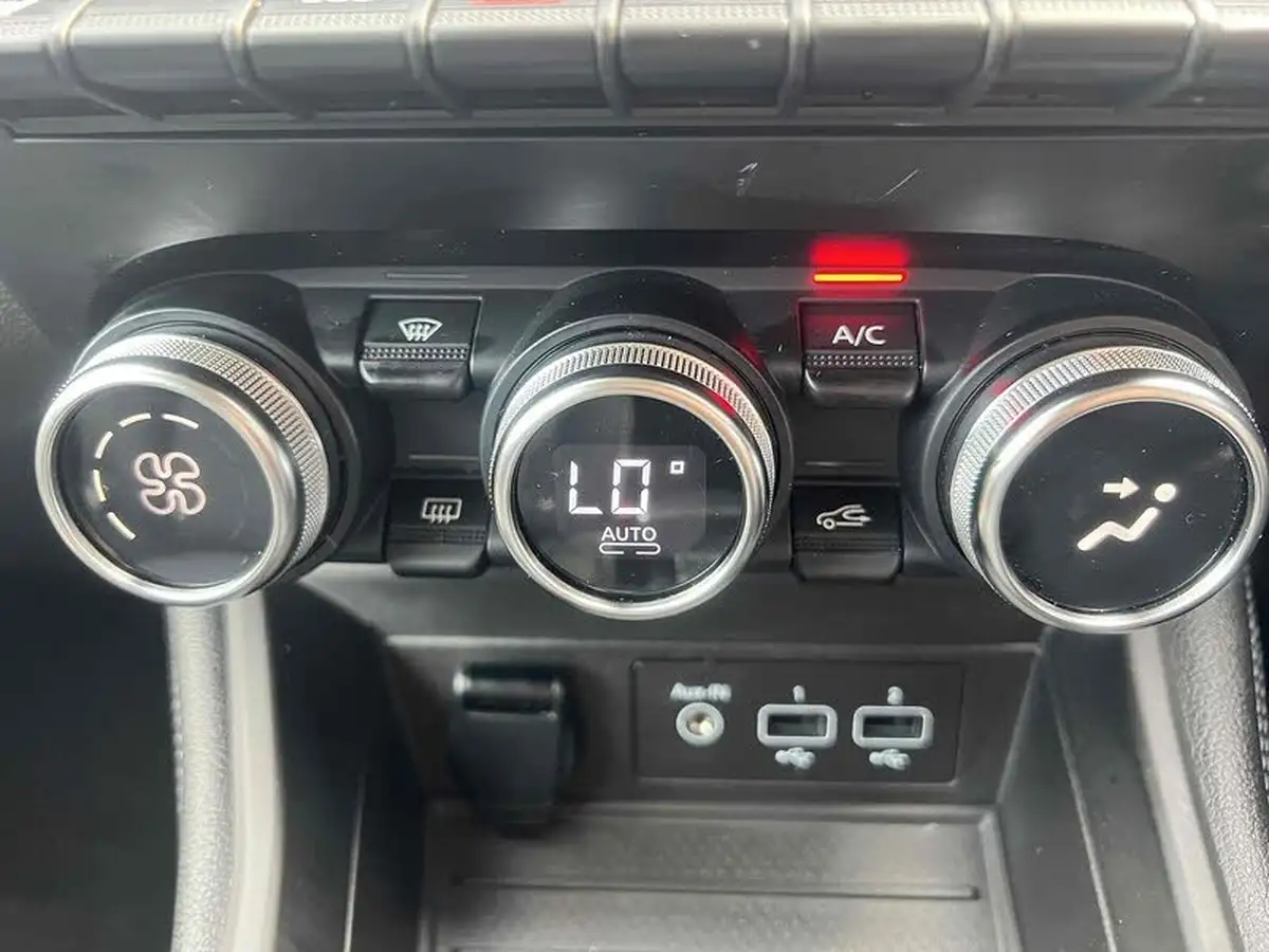 2022-renault-zoe-e-gt-line-big-39