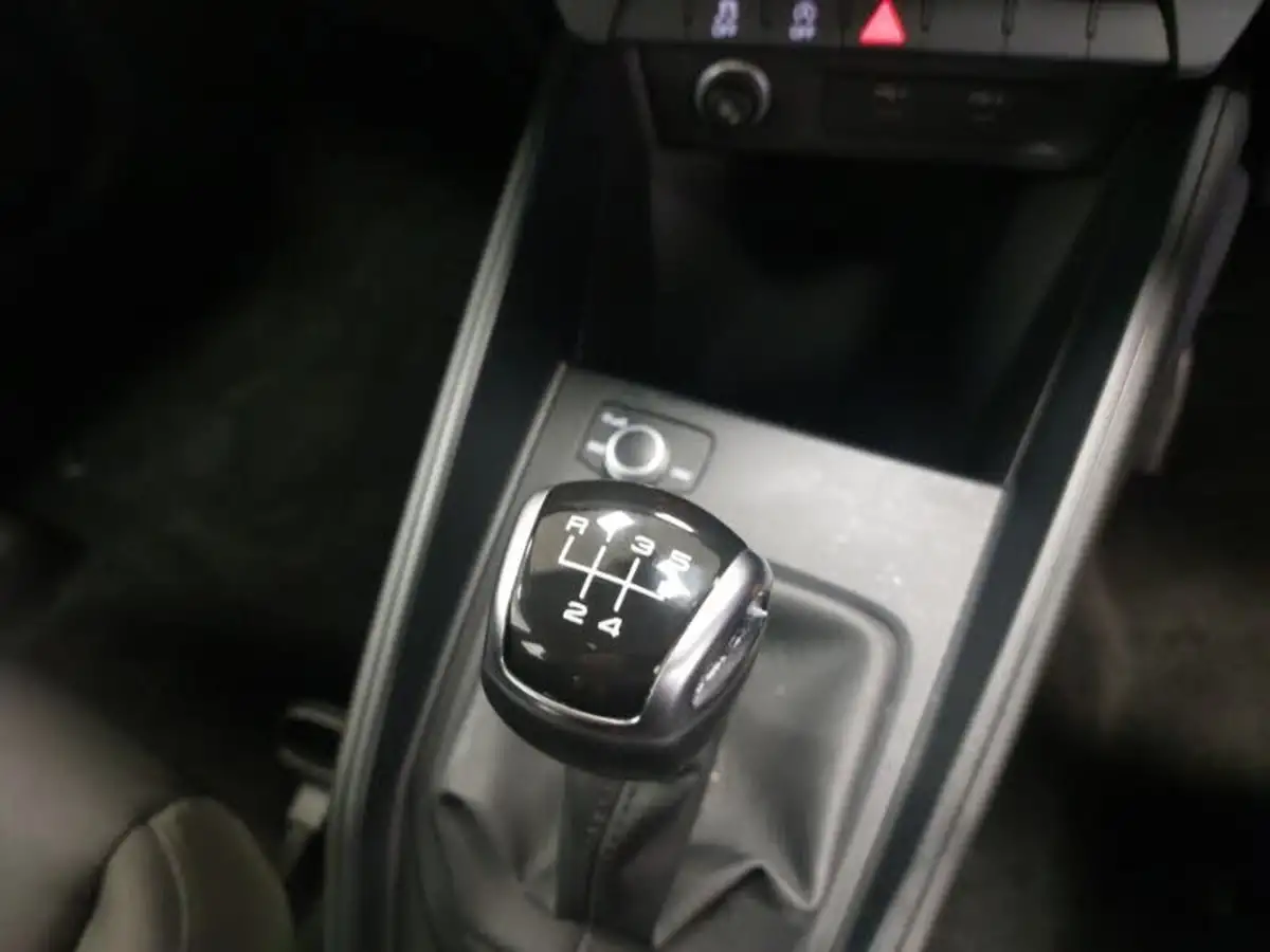 2021-audi-a1-big-14
