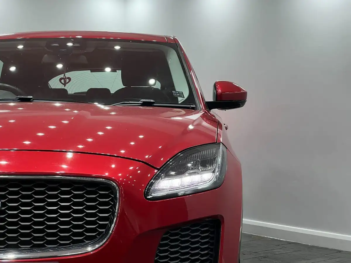 2018-jaguar-e-pace-20-i4d-150ps-ss-big-15