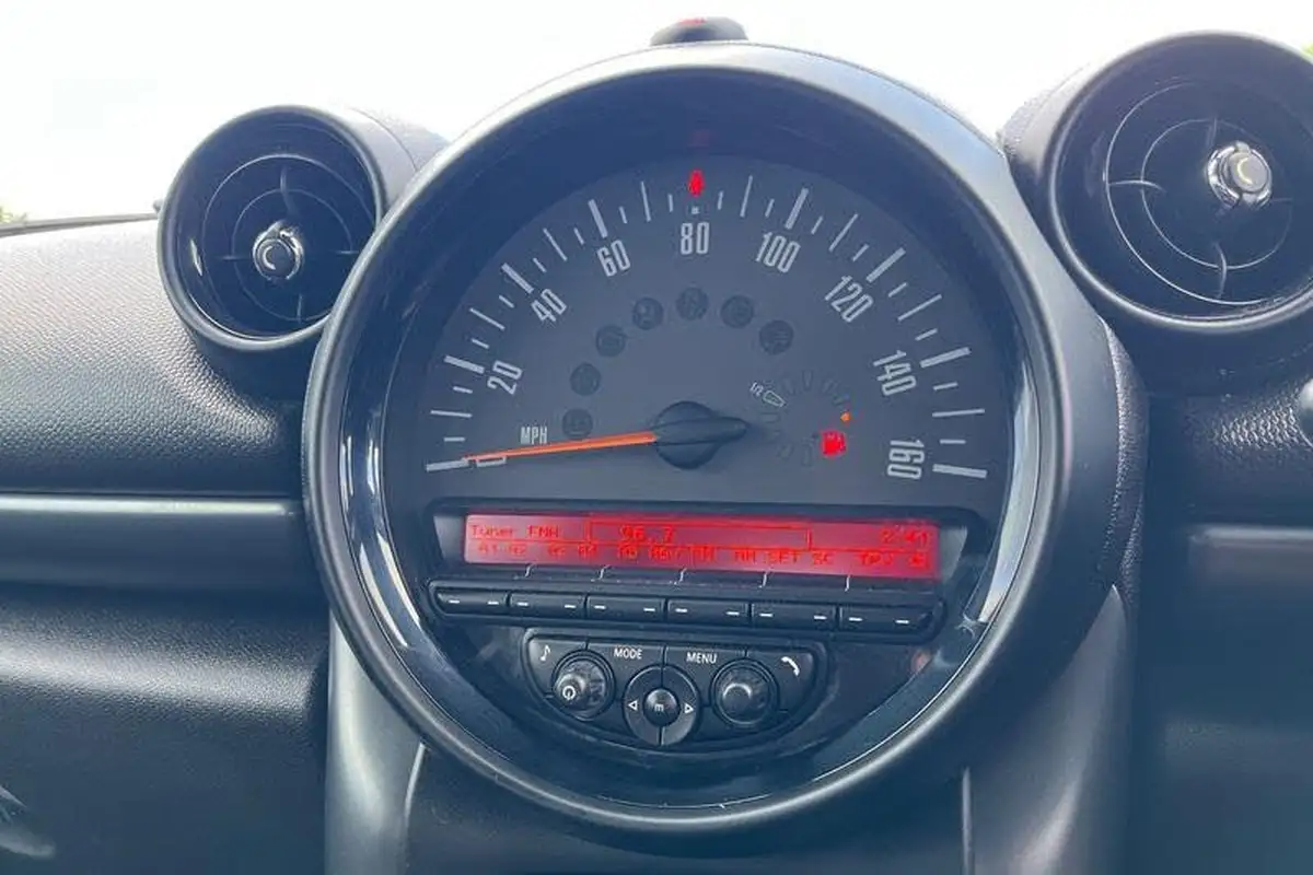 2014-mini-countryman-16-cooper-s-190bhp-big-29