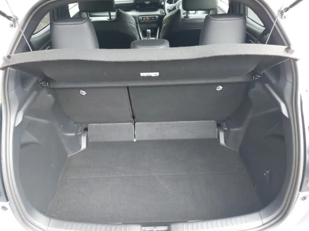 2024-mazda-mazda2-15-homura-big-7