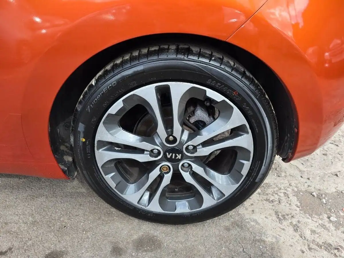 2014-kia-pro-ceed-16-se-dct-big-24