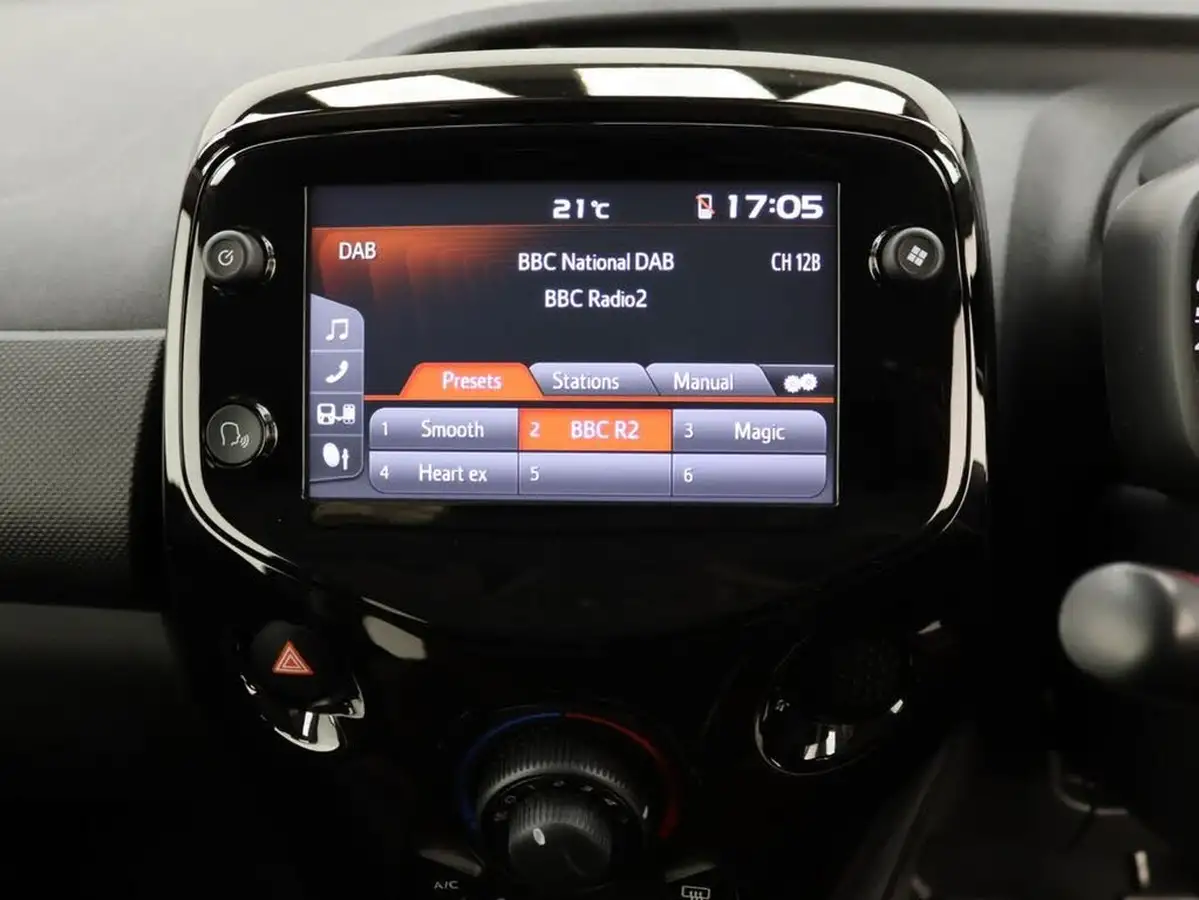 2018-citroen-c1-10-vti-flair-72ps-5d-big-12
