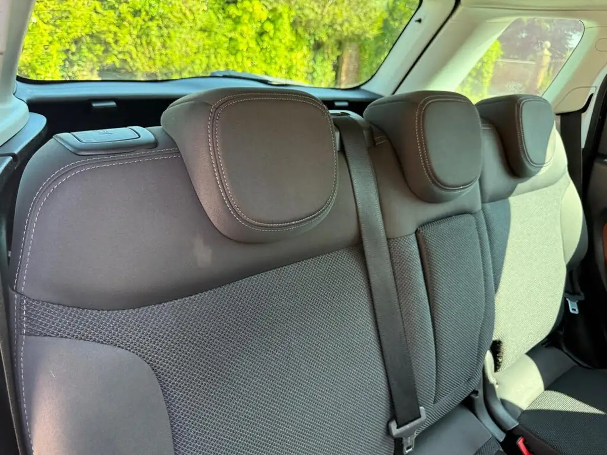 2013-fiat-500l-16-multijet-trekking-big-36
