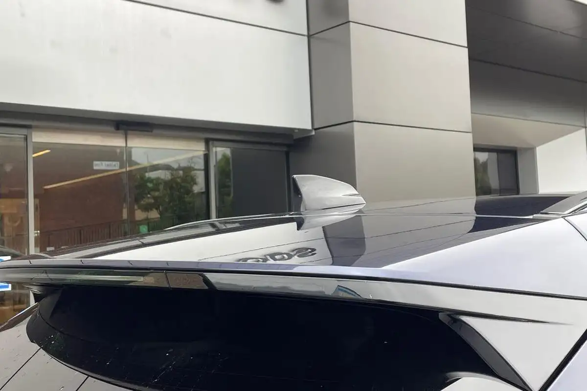 2023-jaguar-f-pace-20-p250-r-dynamic-hse-black-big-23