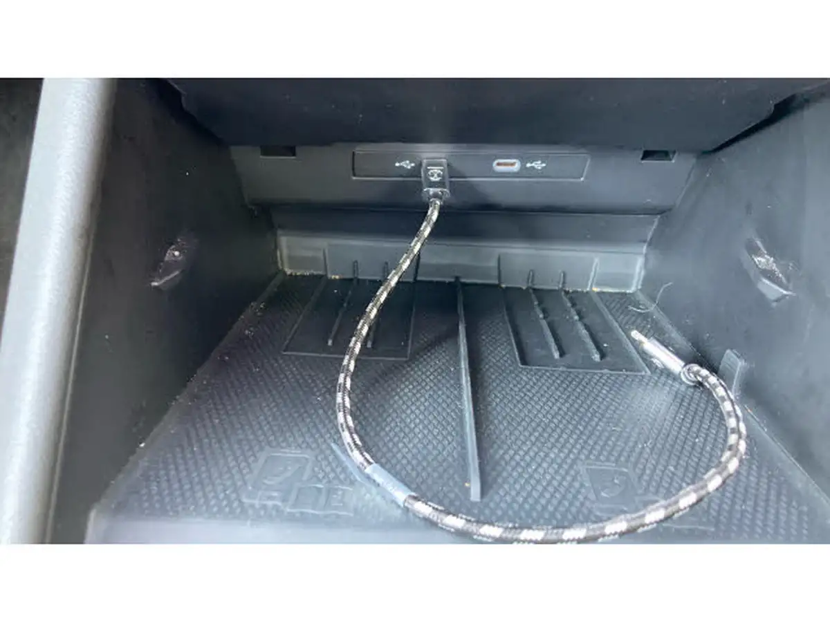 2025-volkswagen-tayron-15-tsi-r-line-272ps-big-31
