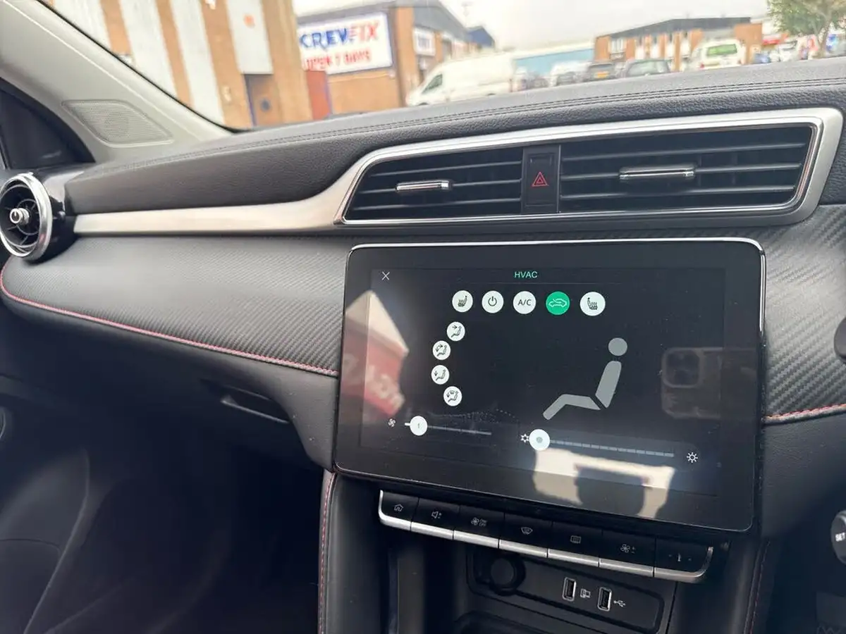 2021-mg-zs-suv-15-vti-tech-exclusive-big-30