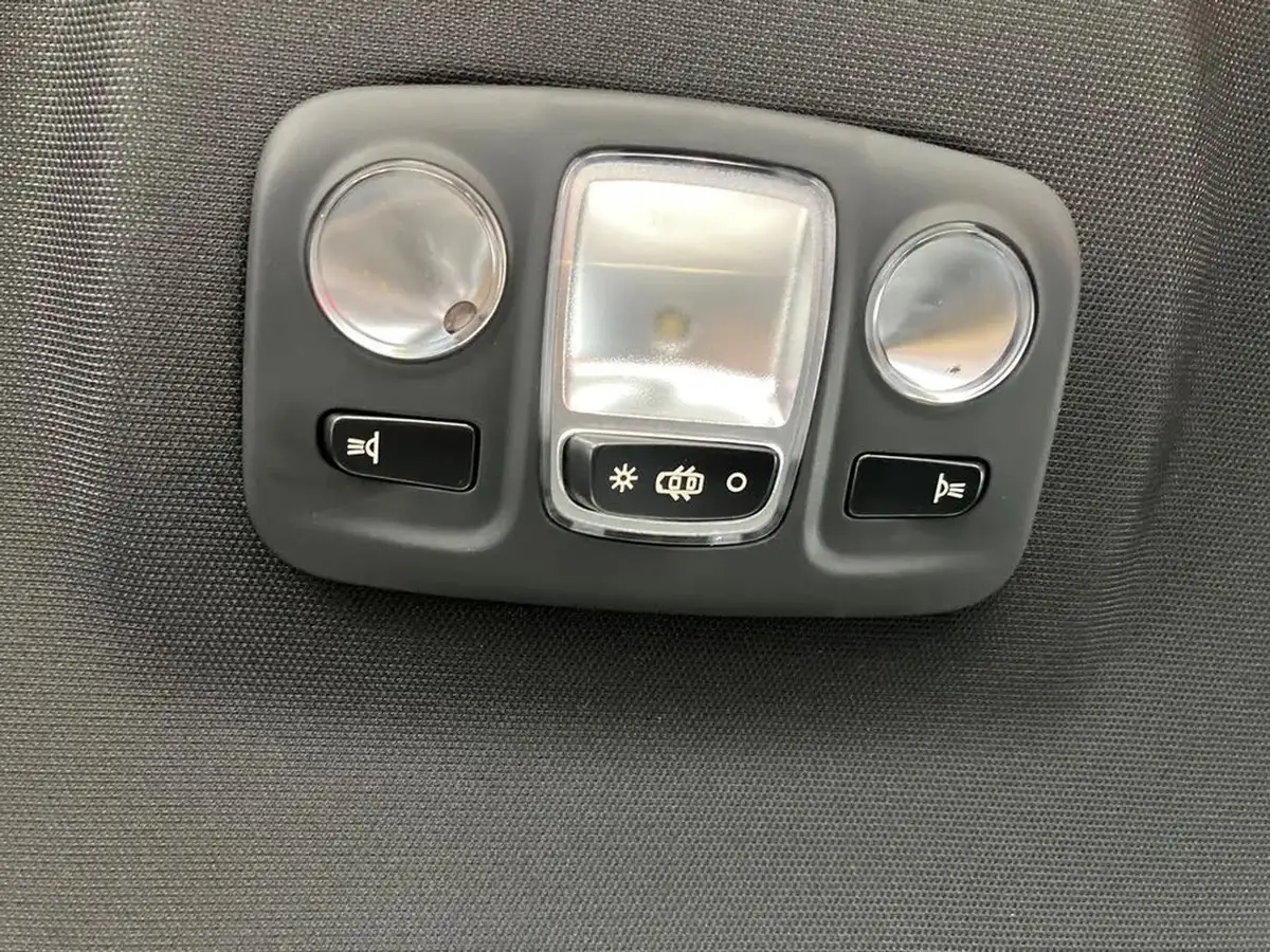 2022-peugeot-3008-suv-12-puretech-gt-eat8-big-29