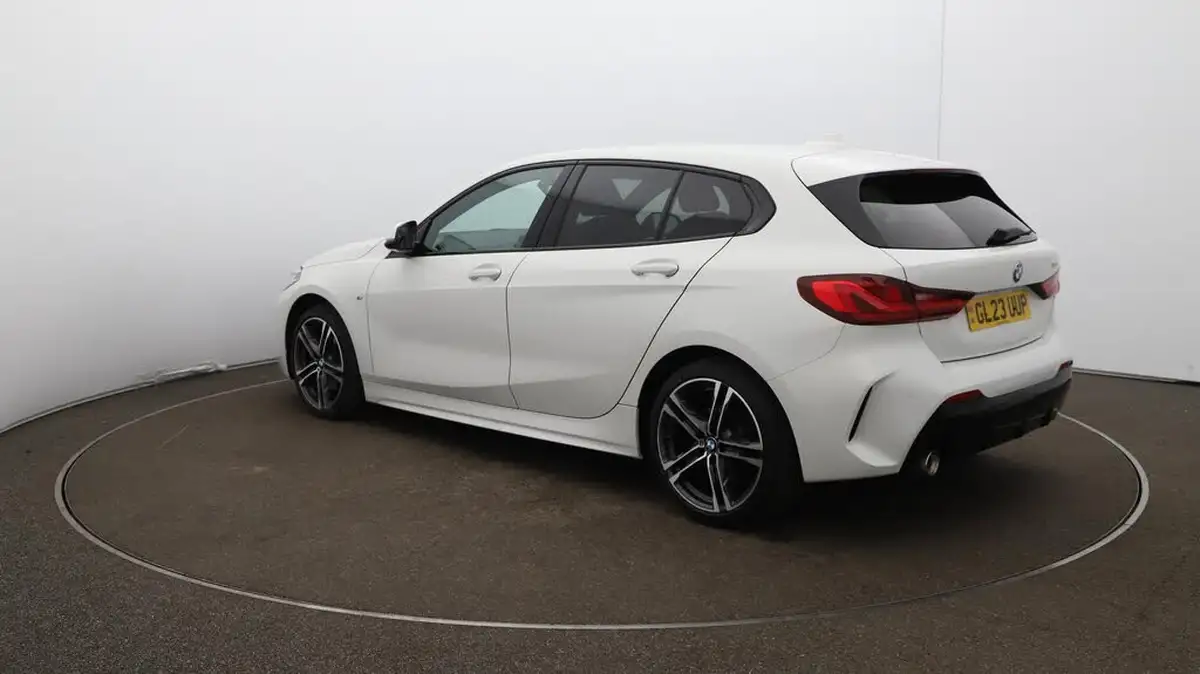2023-bmw-1-series-15-118i-m-sport-lcp-dct-big-64