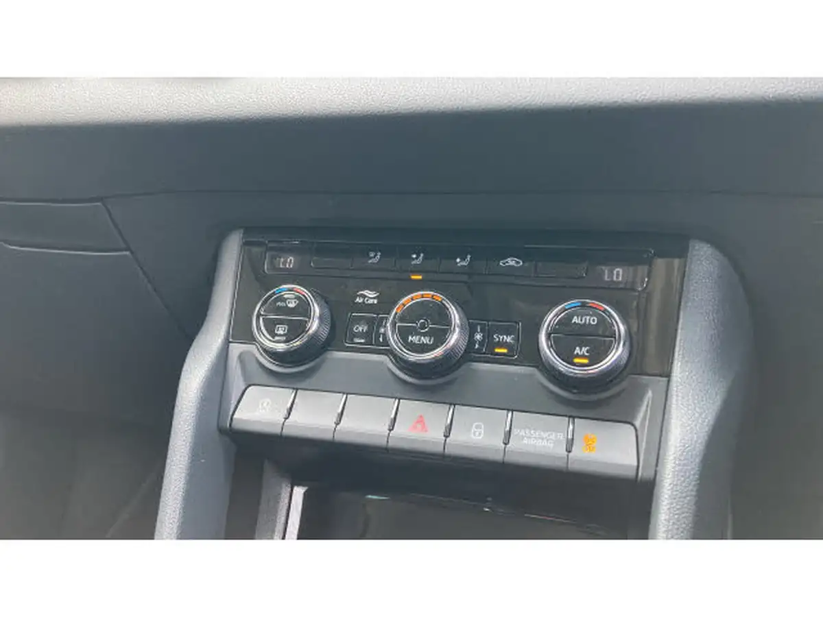 2019-skoda-karoq-15-tsi-se-big-12