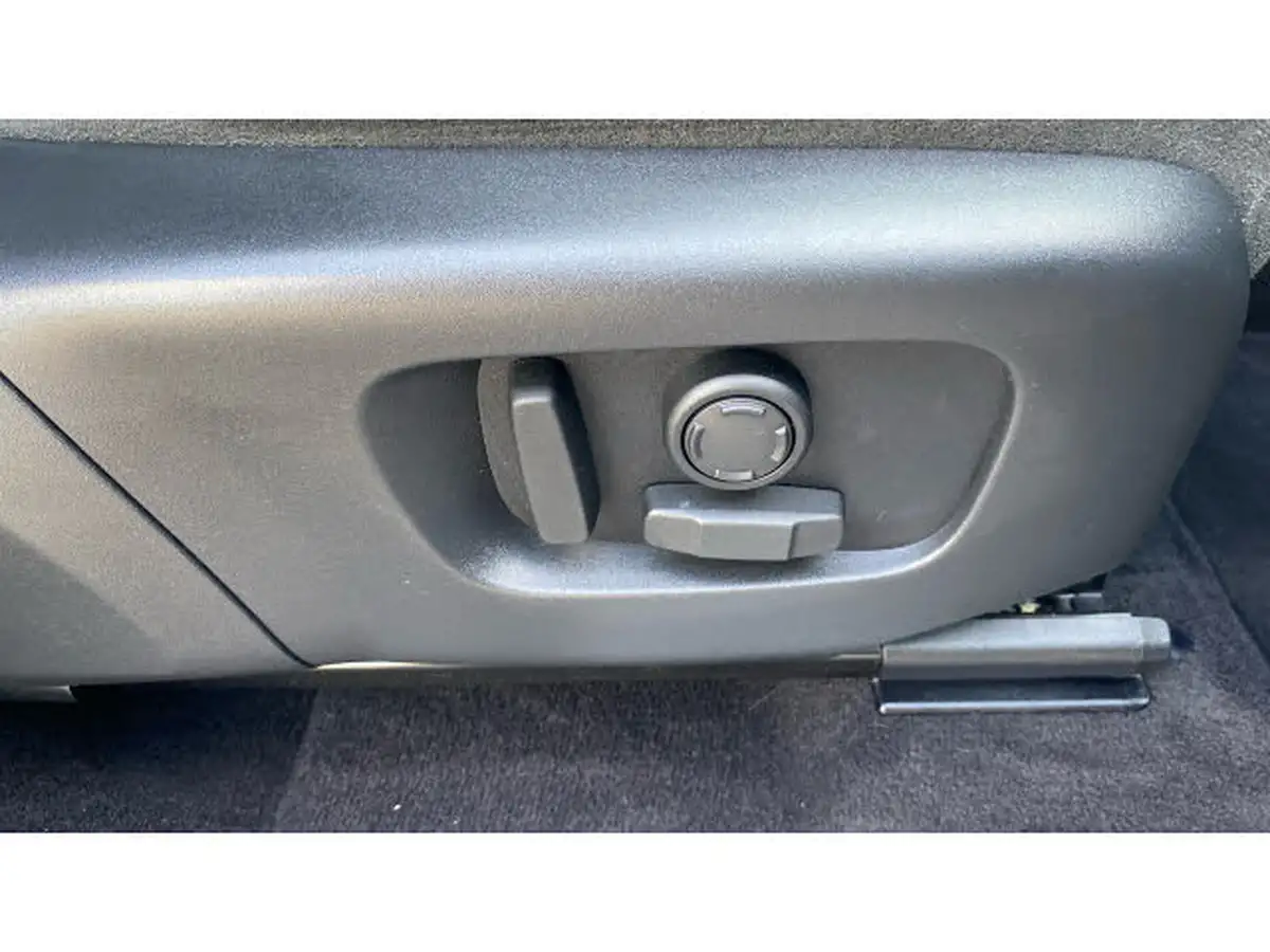 2021-land-rover-discovery-sport-15-p300e-r-dynamic-se-big-33