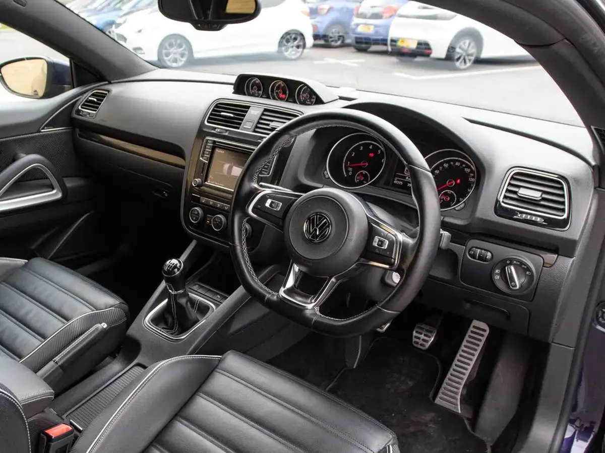2017-volkswagen-scirocco-14-tsi-gt-ss-big-3