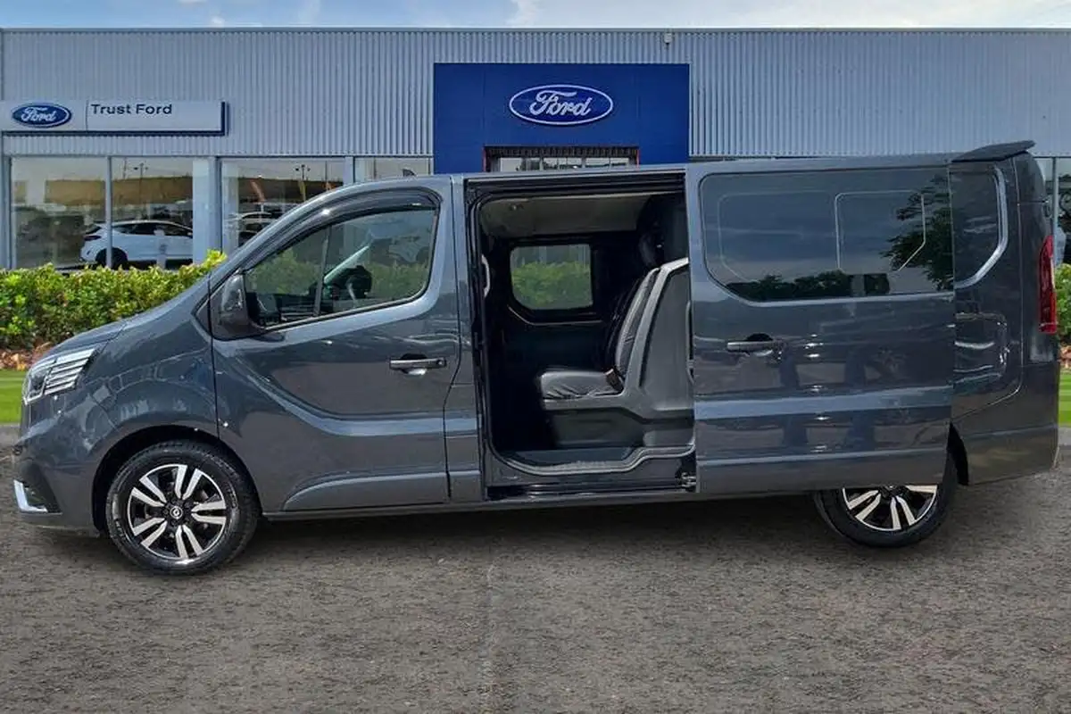 2024-renault-trafic-20dci-ll30-170-extra-sport-crew-big-5