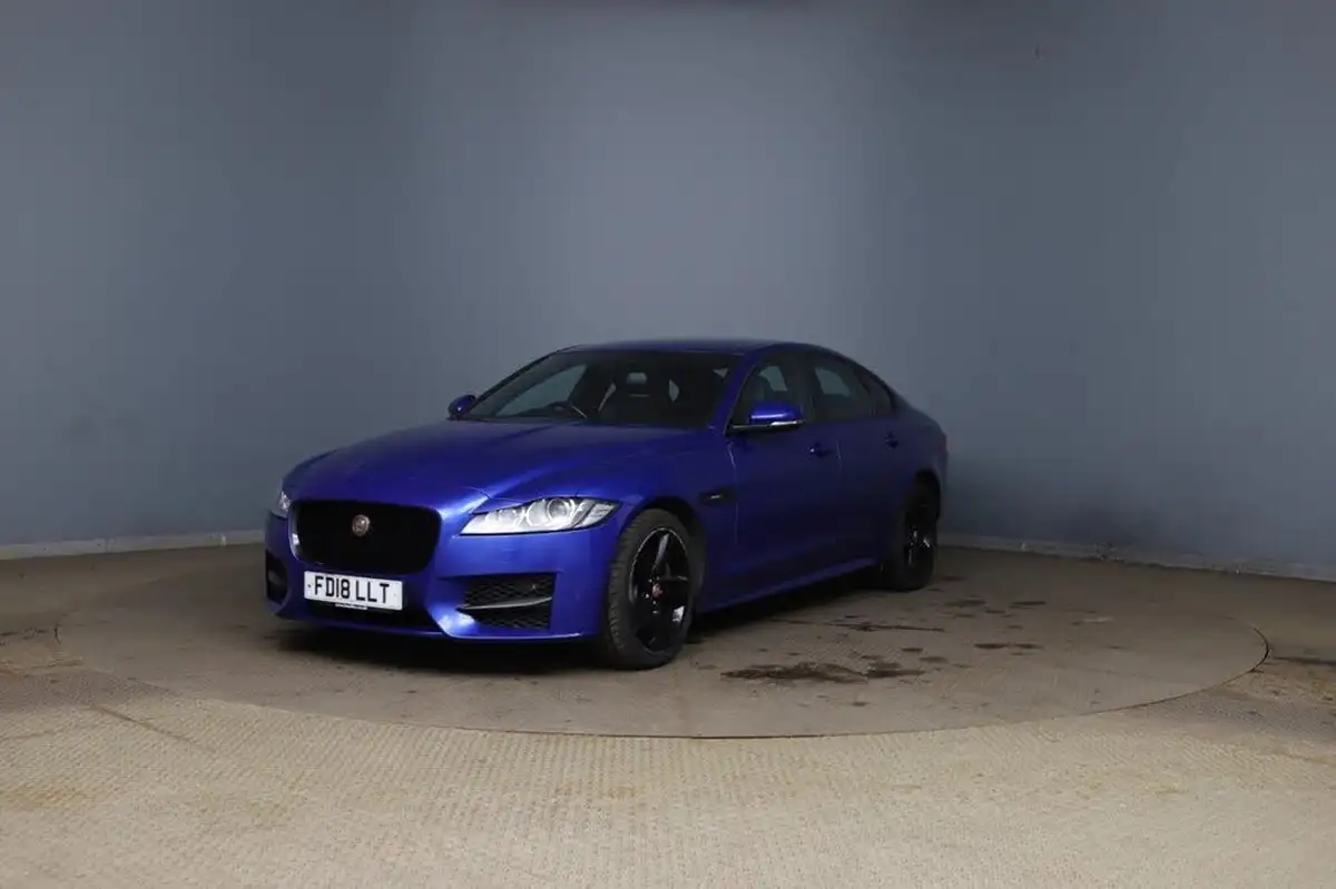 2018-jaguar-xf-20td-r-sport-180ps-saloon-4d-1999cc-auto-big-8