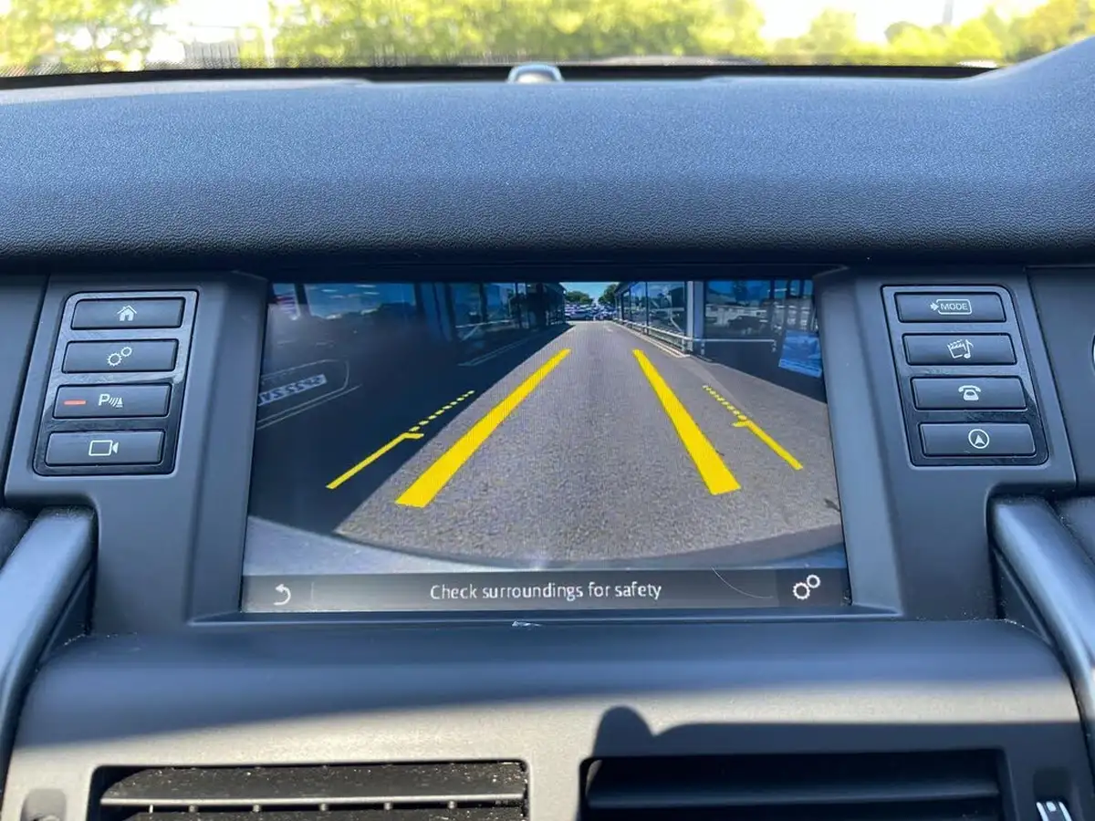 2019-land-rover-discovery-sport-20td4-landmark-big-56