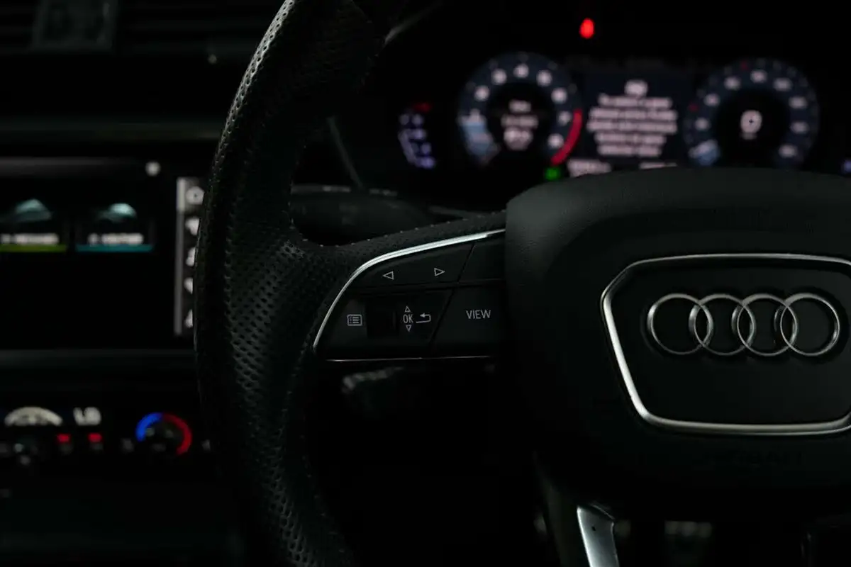 2019-audi-q3-20-40-tfsi-s-line-big-46