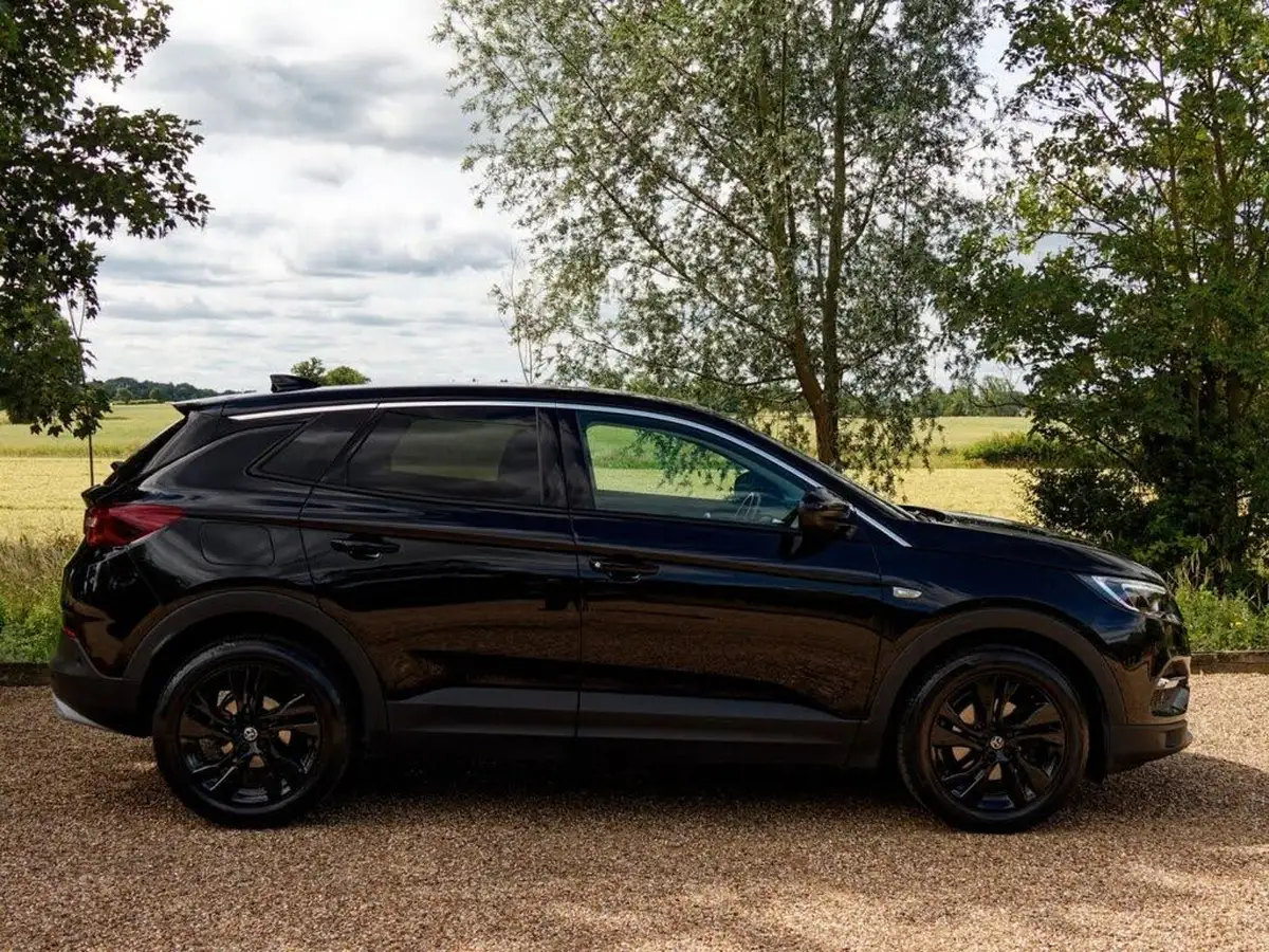2021-vauxhall-grandland-x-12-sri-nav-auto-big-6