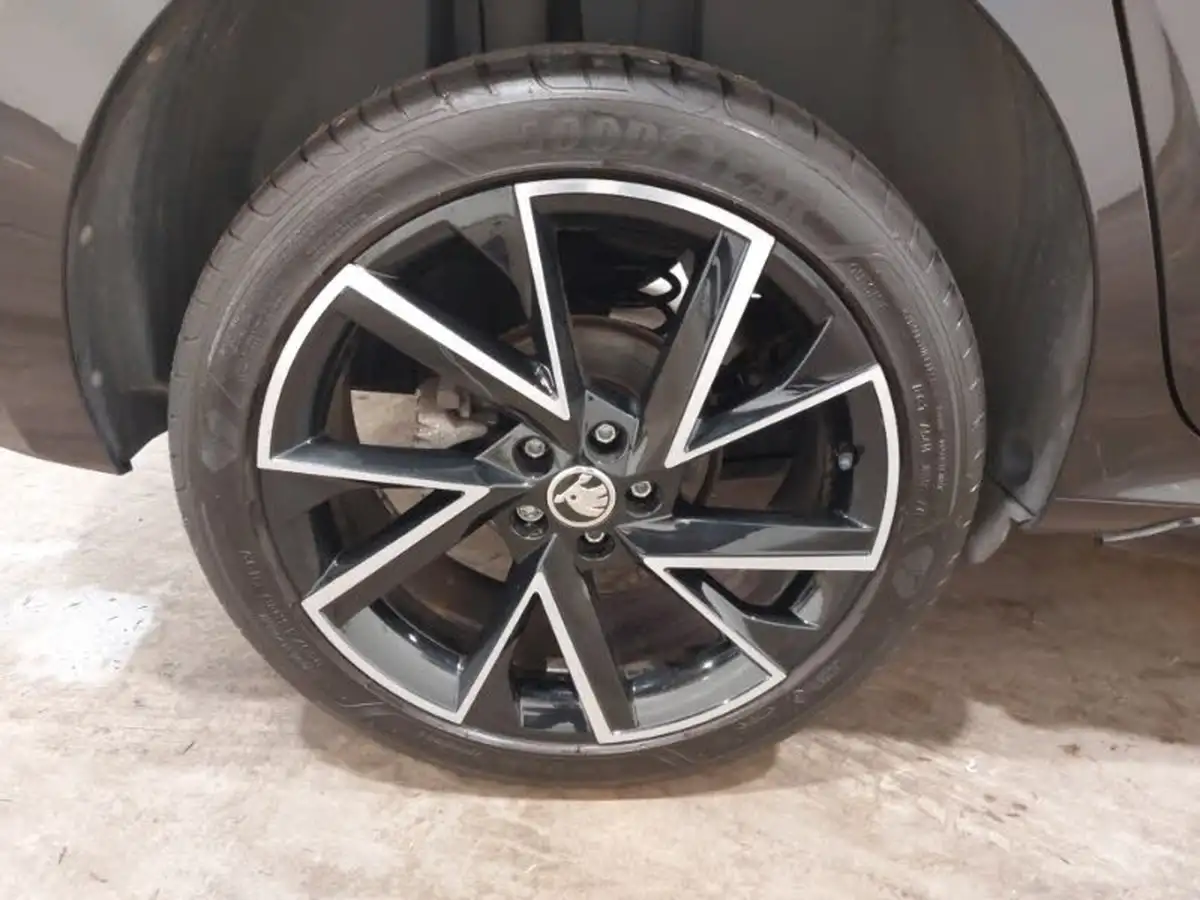 2023-skoda-kamiq-10-tsi-monte-carlo-109ps-dsg-big-13