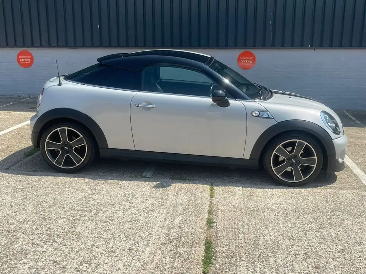 2011-mini-cooper-20td-cooper-sd-avenue-coupe-3d-auto-big-4