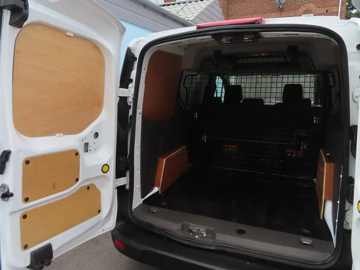 2021-ford-transit-connect-big-53
