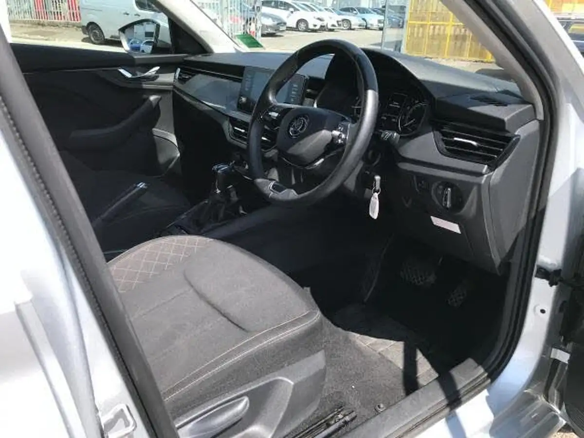 2022-skoda-scala-15-tsi-se-dsg-big-19