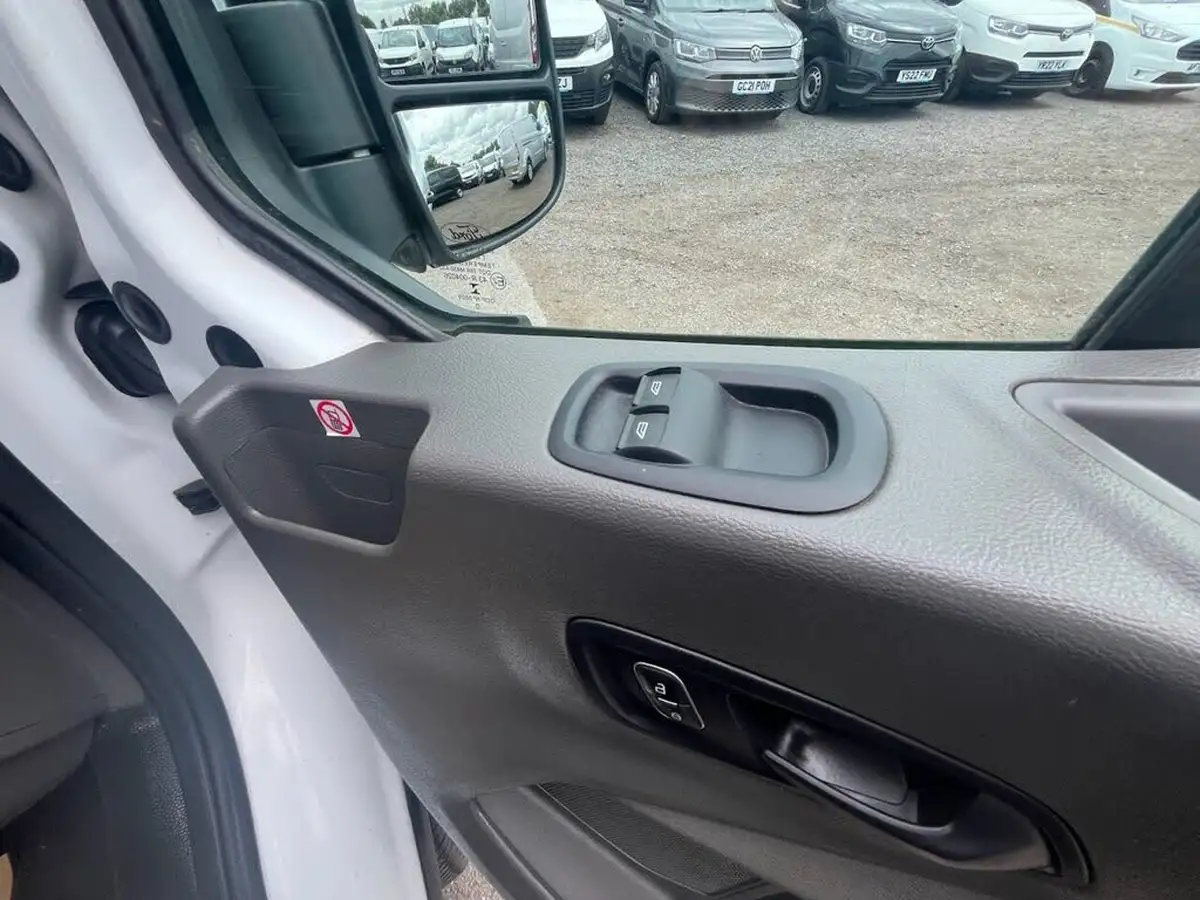 2021-ford-transit-20tdci-350-l2h3-trend-130pseu6dt-panel-van-big-33