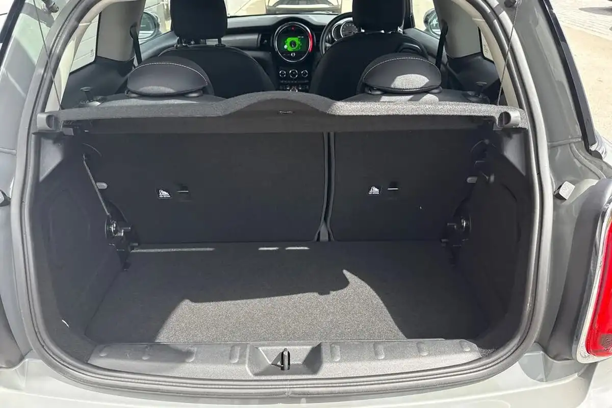 2020-mini-cooper-15-cooper-classic-hatchback-3d-auto-big-6