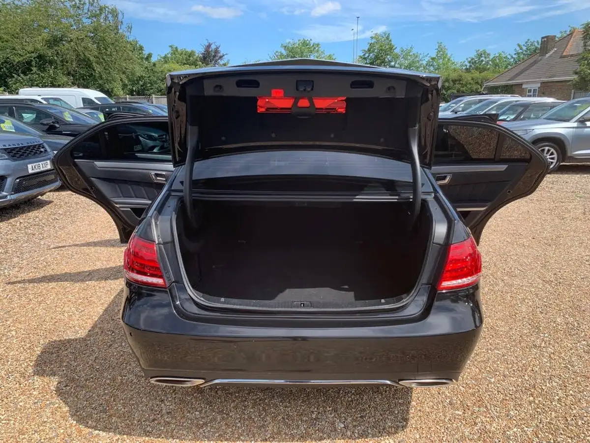 2014-mercedes-benz-e-class-21td-e300-se-saloon-4d-big-49