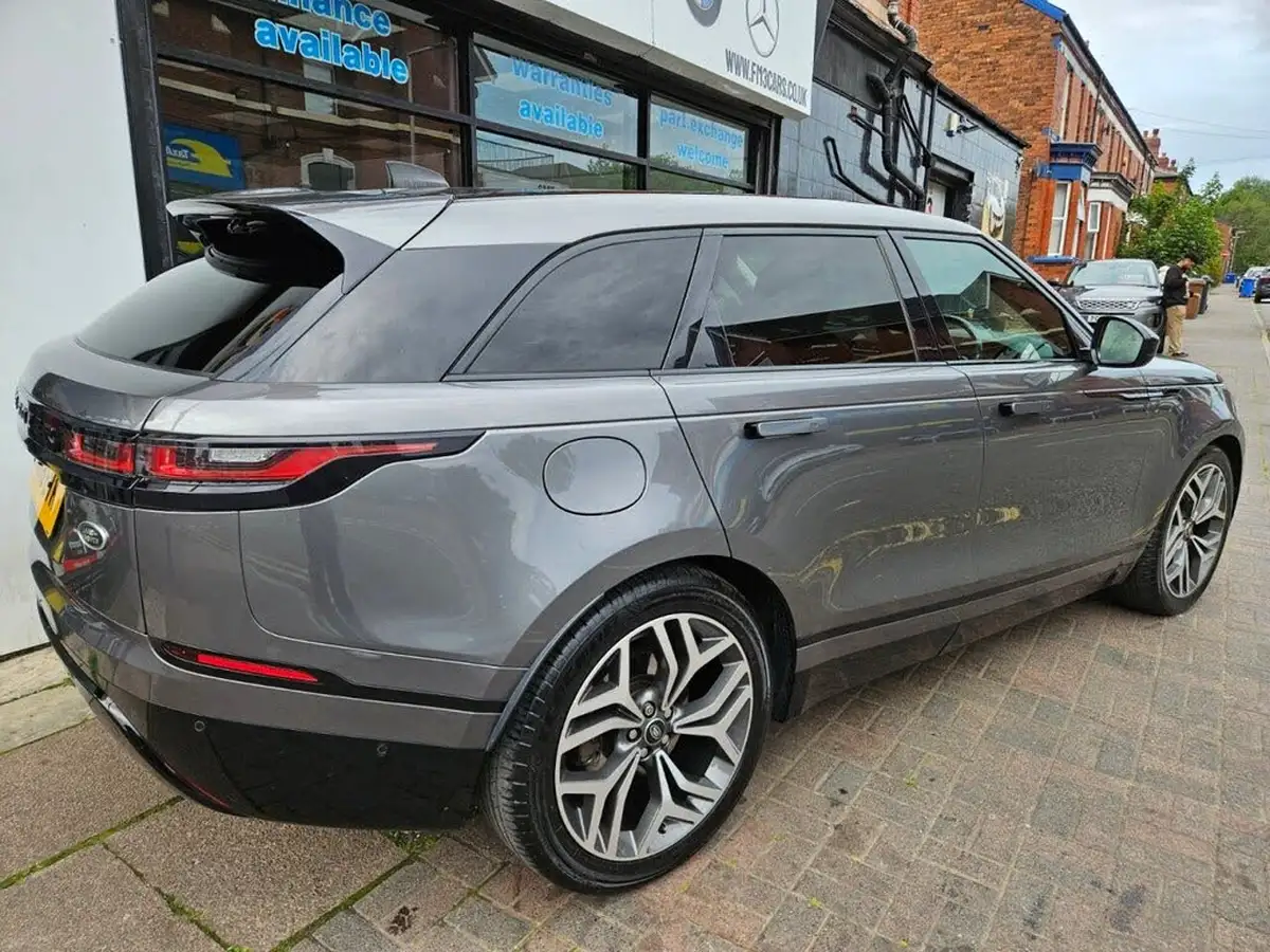 2018-land-rover-range-rover-velar-20-d240-se-ss-big-37