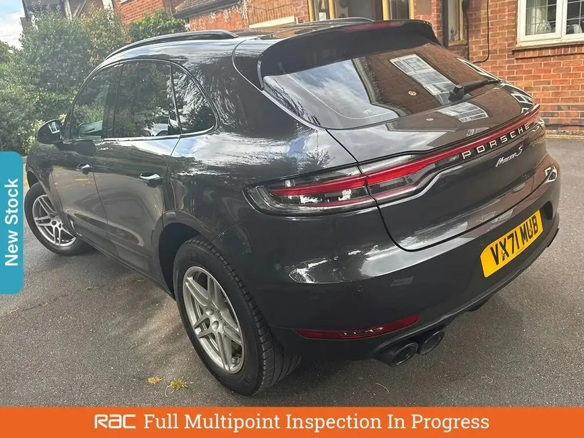 2021-porsche-macan-30-s-big-1