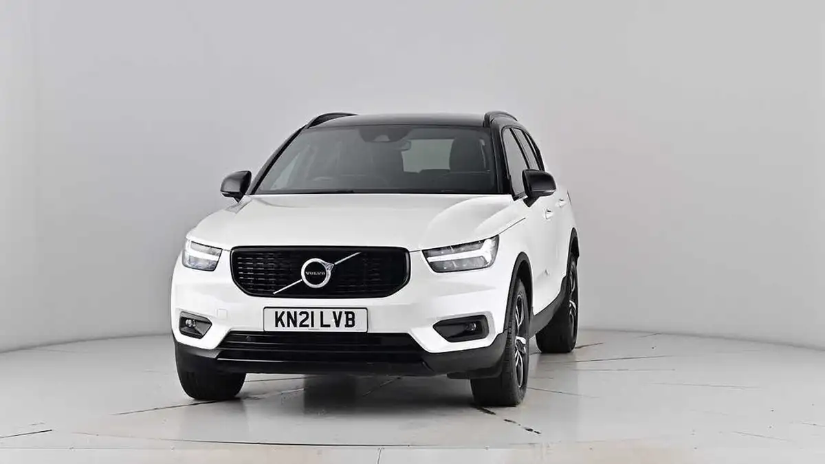 2021-volvo-xc40-15-t3-r-design-161bhp-big-52