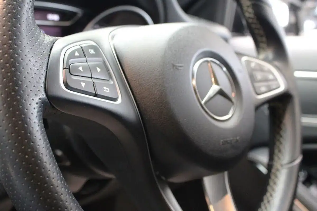 2018-mercedes-benz-a-class-16-a180-sport-edition-ss-7g-dct-big-34