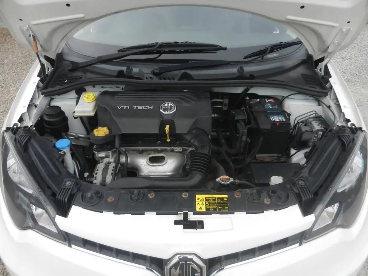 2016-mg-mg3-15-vti-tech-3style-ss-big-13