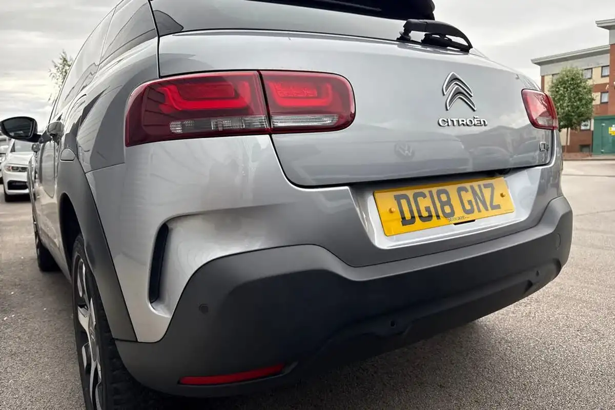 2018-citroen-c4-cactus-16bluehdi-flair-big-7